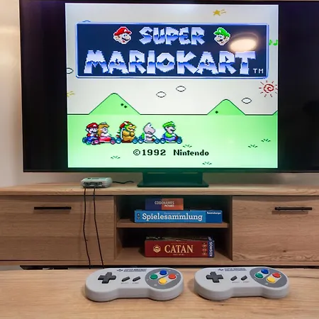 Penthouse Mit Terrasse, 15 Min Bis Koeln Zentrum, Nahe Messe Und Phantasialand Appartement