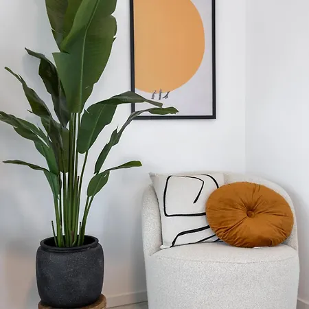 Penthouse Mit Parkplatz Und Terrasse, 15 Min Von Koeln Hbf Apartmán