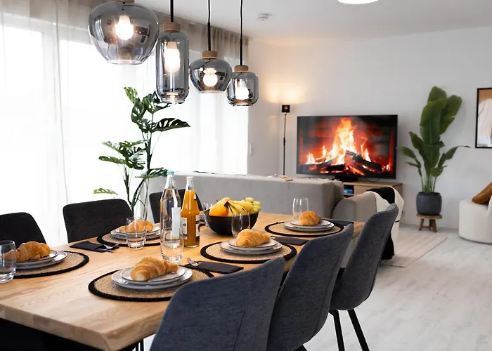 Appartement Penthouse Mit Terrasse, 15 Min Bis Koeln Zentrum, Nahe Messe Und Phantasialand Kerpen (North Rhine-Westphalia)