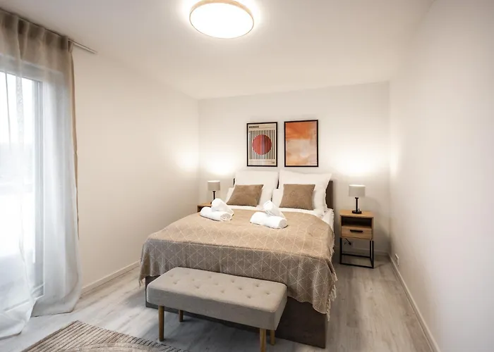 Penthouse Mit Parkplatz Und Terrasse, 15 Min Von Koeln Hbf Appartement