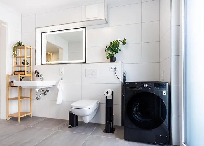 Appartement Penthouse Mit Parkplatz Und Terrasse, 15 Min Von Koeln Hbf