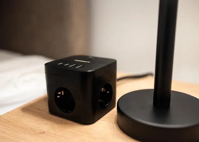 Penthouse Mit Terrasse, 15 Min Bis Koeln Zentrum, Nahe Messe Und Phantasialand Appartement *